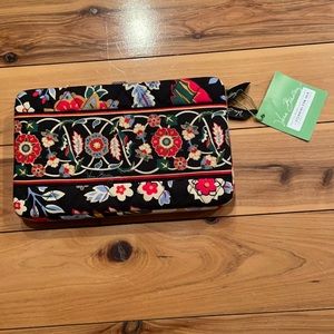 Vera Bradley opera wallet Versailles